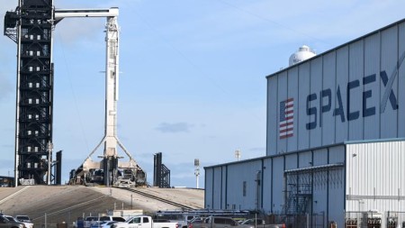 "SpaceX"in "Starship" raketi 7-ci sınaq uçuşunda parçalanıb