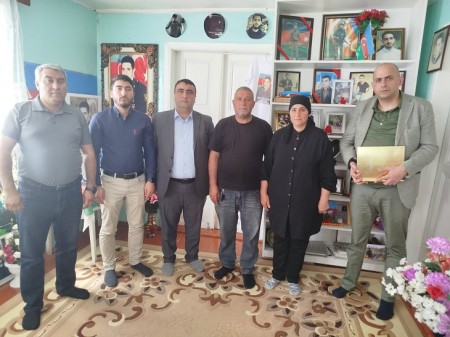 "Vətən Bağı" İB-nin üzvləri Şamaxıda şəhid Orxan Salehovun ailəsini ziyarət ediblər