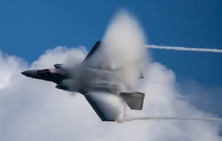 ABŞ İrana mümkün zərbə üçün hava gücünü cəmləyir