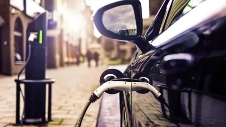 Dünyada ilin ilk yarısında elektrikli avtomobil satışları 9,1 milyona çatıb