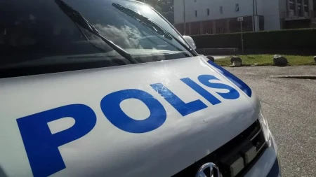 İsveçdə məscid yaxınlığında silahlı hücum: 2 nəfər yaralandı