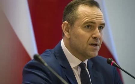 Navroçki ukraynalı qaçqınlara yardımın genişləndirilməsi ilə bağlı qanun layihəsinə veto qoyub