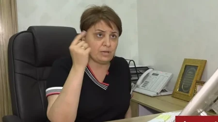 İş masasına həbs qoyulan baş həkim vəzifəsindən gedib -