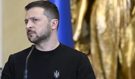 Zelenski: Ukraynada seçkilər atəşkəs təmin olunarsa keçirilə bilər
