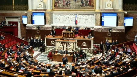 Fransada hökumət devrildi