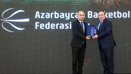 Dövlət Gömrük Komitəsi Emin Əmrullayevi cərimələtdirdi