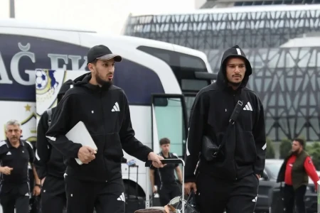 "Qarabağ" İspaniyaya yola düşüb