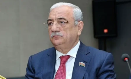 "Batabat" restoranı 9 aydır işçilərin maaşını vermir -