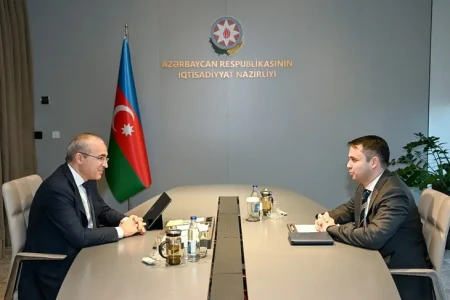 Mikayıl Cabbarov dördüncü “Yüksəliş” müsabiqəsinin qalibləri ilə görüşüb