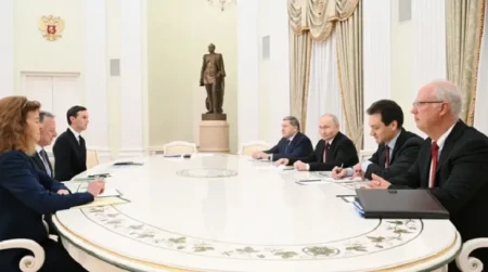 Putin Vitkofla görüşüb