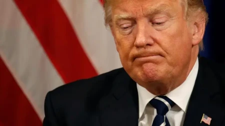 Tramp: FED faiz dərəcəsini kifayət qədər endirmədi