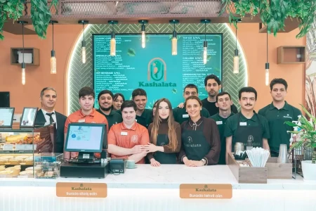 Prezidentin gəlini o gənclərlə kofe hazırladı -