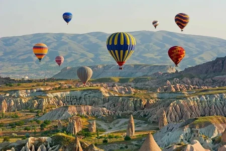 Türkiyə 64 milyon turistdən 65 milyard dollar qazanc götürüb