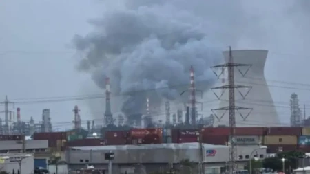 İran Hayfadakı neft emalı zavodunu hədəf aldı