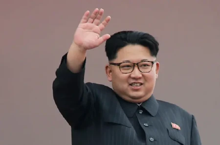 Kim Çen In: Şimali Koreya hər il iki hərbi gəmi inşa edəcək