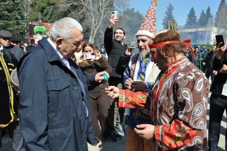 Məmməd Məmmədovun 17 min manatlıq Novruz şənliyi