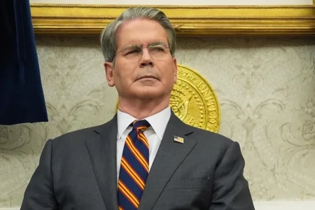 Skott Bessent: Rusiya sanksiyaların yumşaldılmasından qazanmayacaq