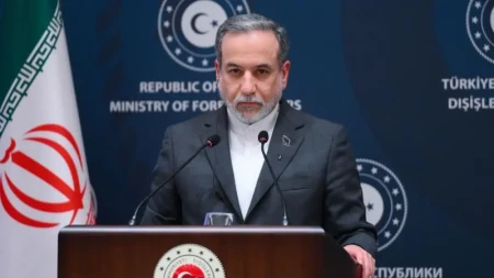 Əraqçinin Pakistan, Oman və Rusiya turu: