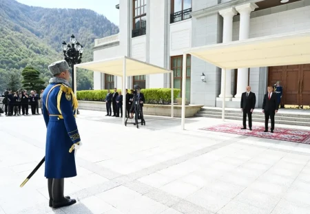 İlham Əliyev Çexiyanın Baş nazirini Qəbələdə qarşıladı - VİDEO