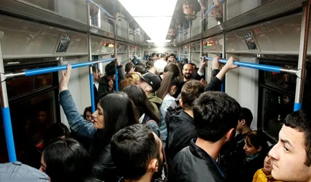 Sərnişinlər üçün həyati təhlükə yoxdur -