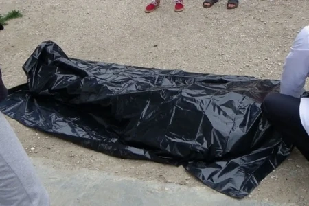 84 yaşlı qadının meyiti yarımtikilidə tapıldı