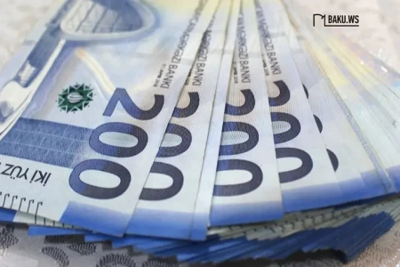 Bu şəxslərin maaşının vergi tutulan hissəsi 400 manat azaldılır