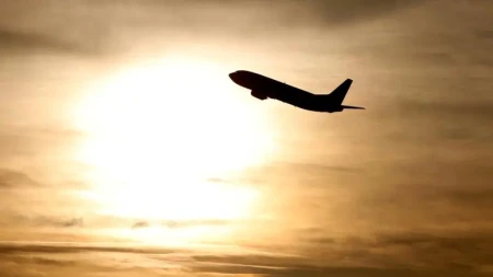Bəhreyn 40 gündən sonra hava məkanını uçuşlara açdı