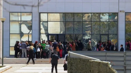 Yunanıstanda pensiya məhkəməsini uduzan 89 yaşlı şəxsdən qətliam cəhdi