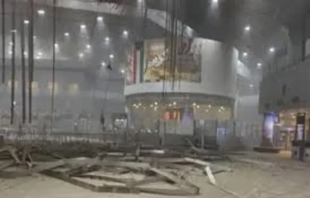 İran Küveyt aeroportuna zərbə endirdi:
