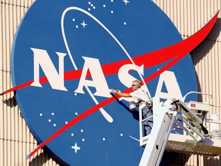 NASA: "New Glenn" raketinin partlayışından sonra start meydançasının təmiri təxminən iki il çəkəcək