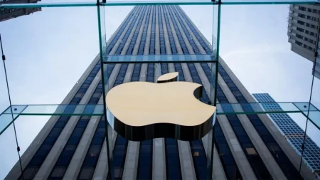 "Apple" "Broadcom"dan 30 milyar dollarlıq çip alacaq