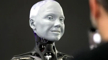 Humanoid robotlar real iş həyatına hazırlanır