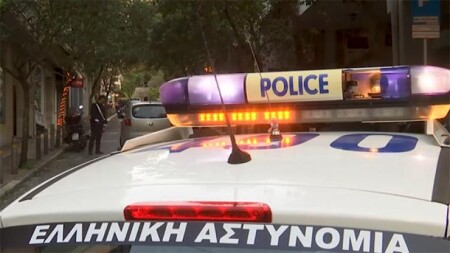 Yunanıstanda çamadanda şotlandiyalı qadının meyiti tapılıb