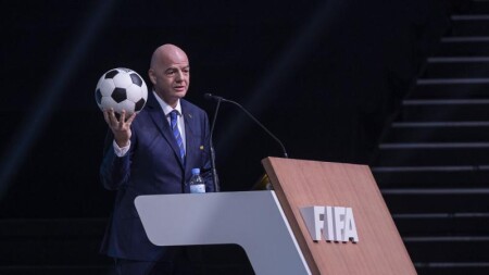 UEFA İnfantino barədə cinayət işi başlanması üçün müraciətə hazırlaşır