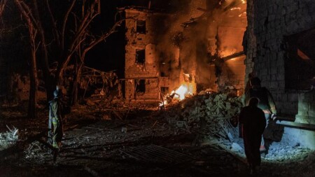 Ukraynada Peçeniqə hava hücumu: 10 nəfər öldü, çox sayda yaralı var