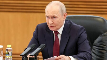 Putin: Rusiya və Ukrayna arasında razılaşma əldə etmək üçün şans var